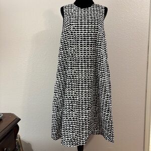 Uniqlo Casual Y2K - midi Dress Black and White Striped with Two Side Pockets